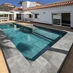Exklusive Mit Beheiztem Pool In Villa Costa Adeje (Tenerife)