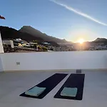 Exklusive Mit Beheiztem Pool In Адехе