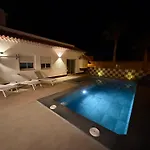 فيلة Exklusive Mit Beheiztem Pool In *