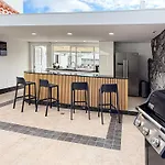 Exklusive Mit Beheiztem Pool In فيلة أذيخي